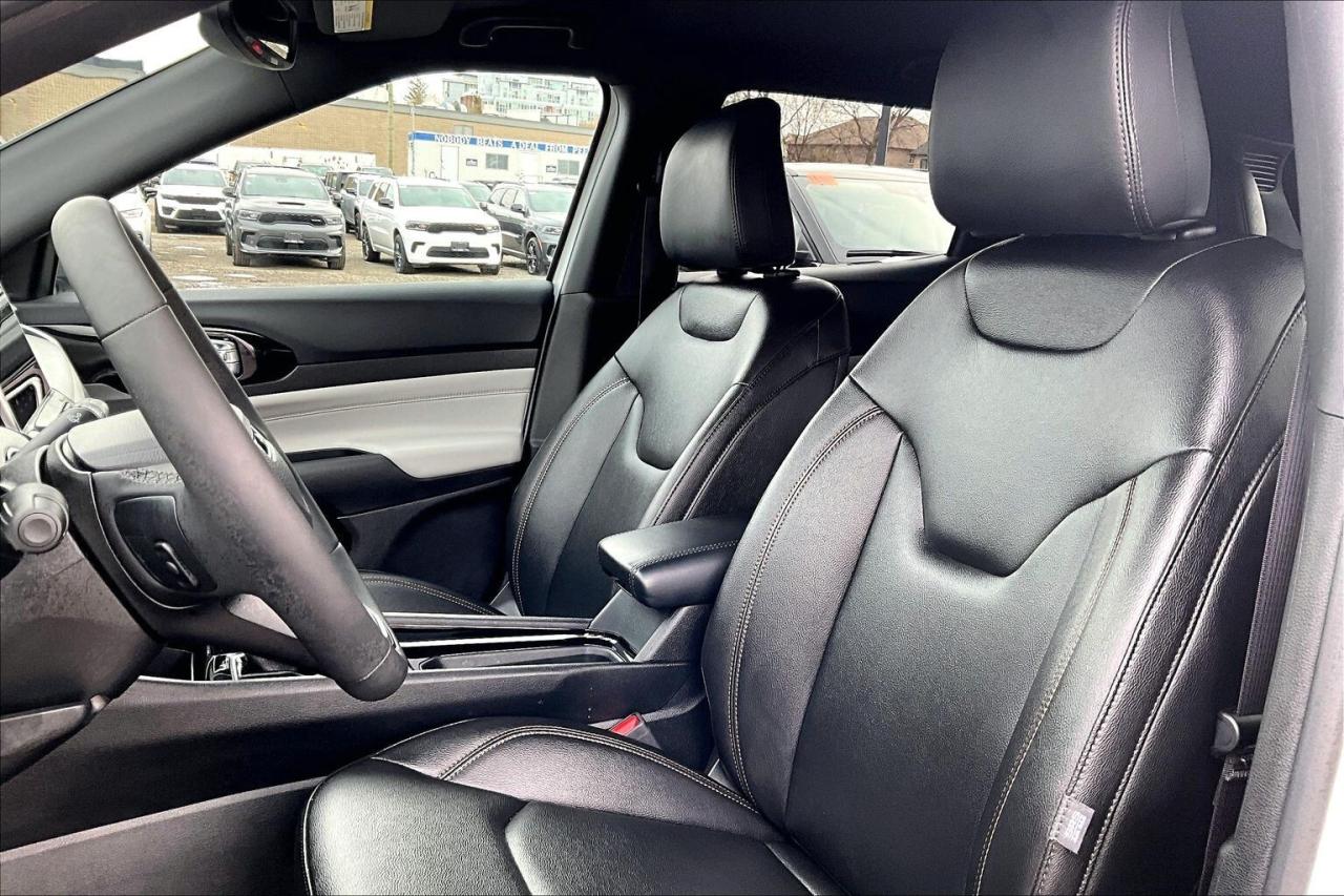 2024 Jeep Compass Limited | Heated Leather | Safety Tech | 4X4 Photo