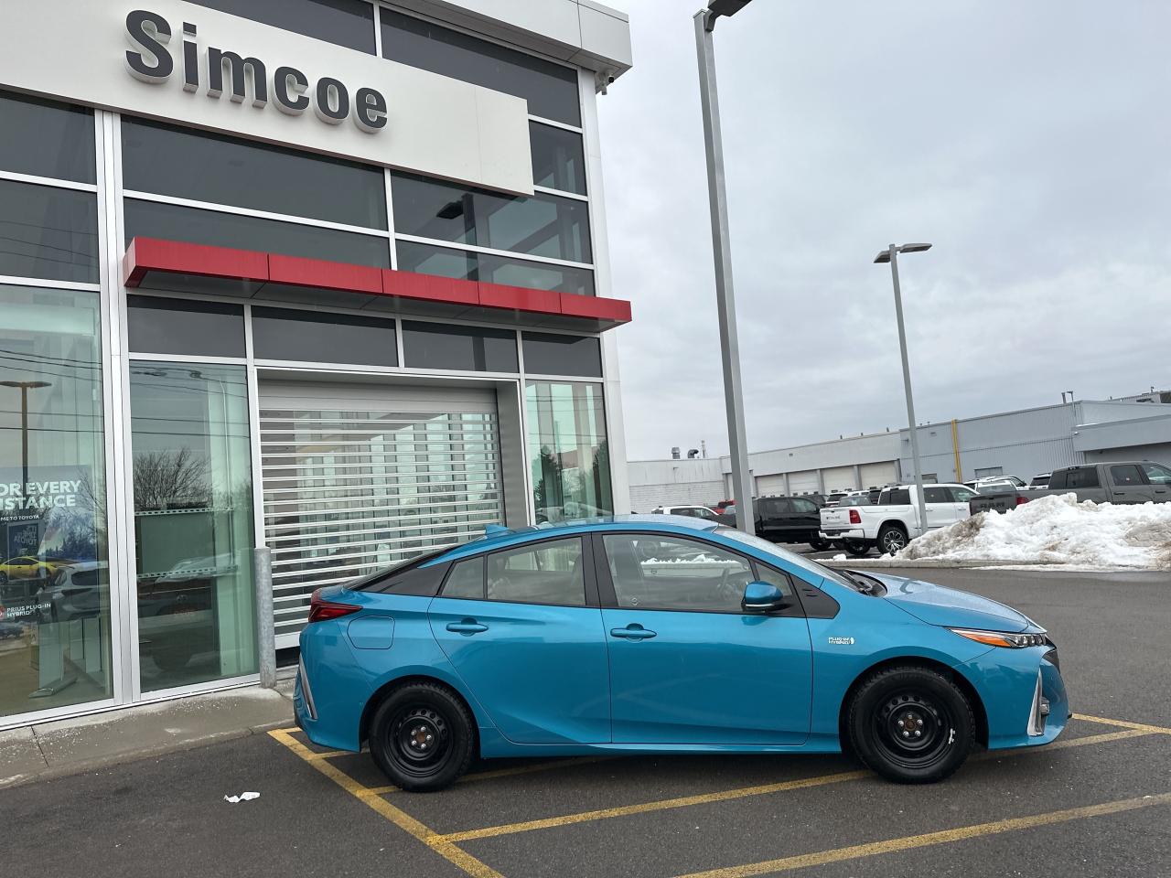 2022 Toyota Prius Prime Prius Prime Tech Pkg - Upgrade Photo