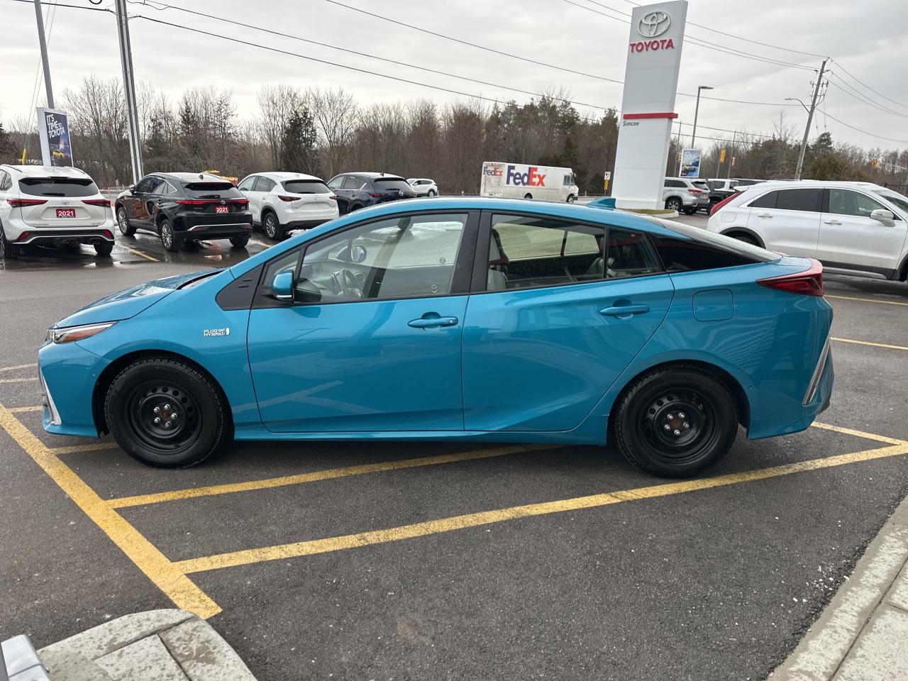 2022 Toyota Prius Prime Prius Prime Tech Pkg - Upgrade Photo