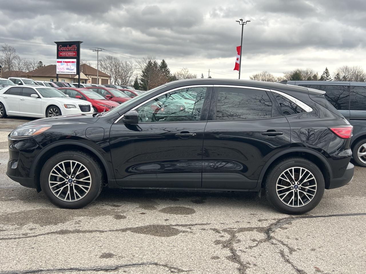 2021 Ford Escape SE PLUG IN HYBRID, CLEAN CARFAX, FACTORY WARRANTY! - Photo #9