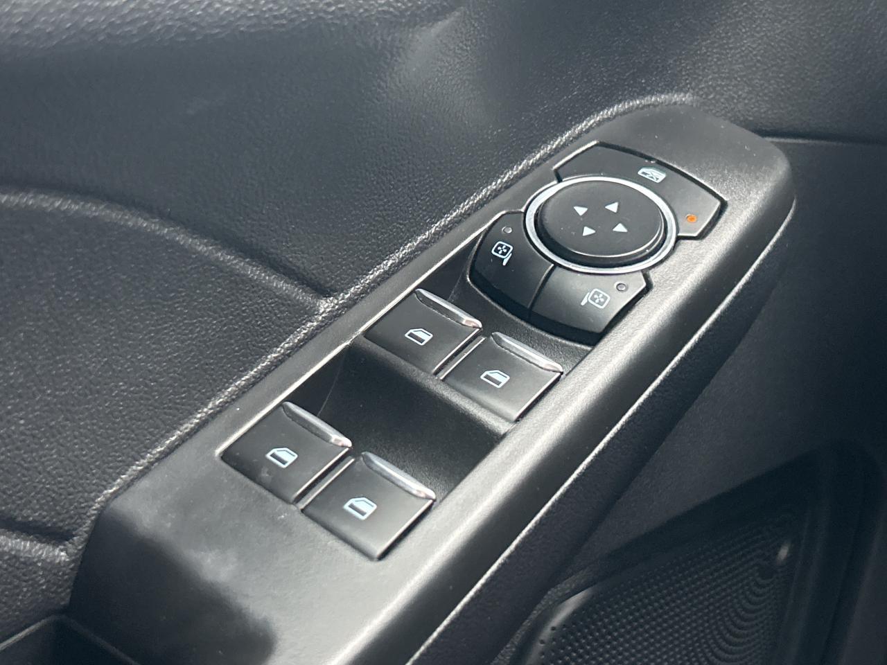 2021 Ford Escape SE PLUG IN HYBRID, CLEAN CARFAX, FACTORY WARRANTY! - Photo #19