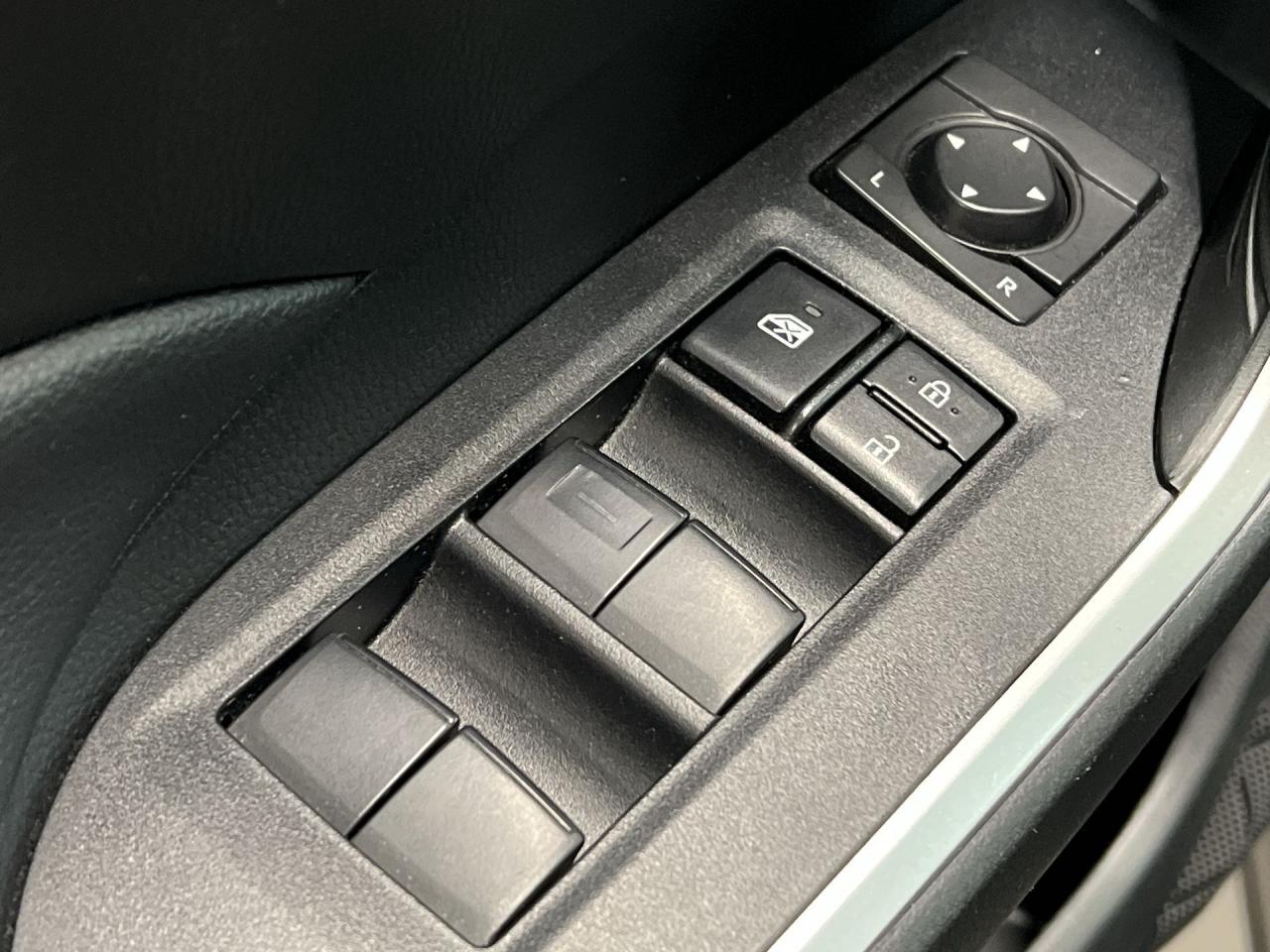 2023 Toyota RAV4 AWD | CARPLAY | HTD SEATS | ADAPT. CRUISE | A/C Photo