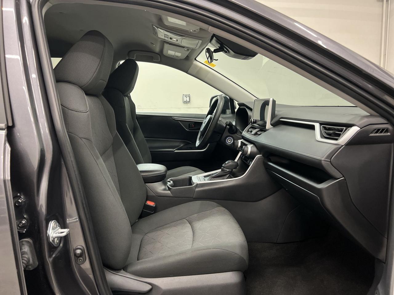 2023 Toyota RAV4 AWD | CARPLAY | HTD SEATS | ADAPT. CRUISE | A/C Photo