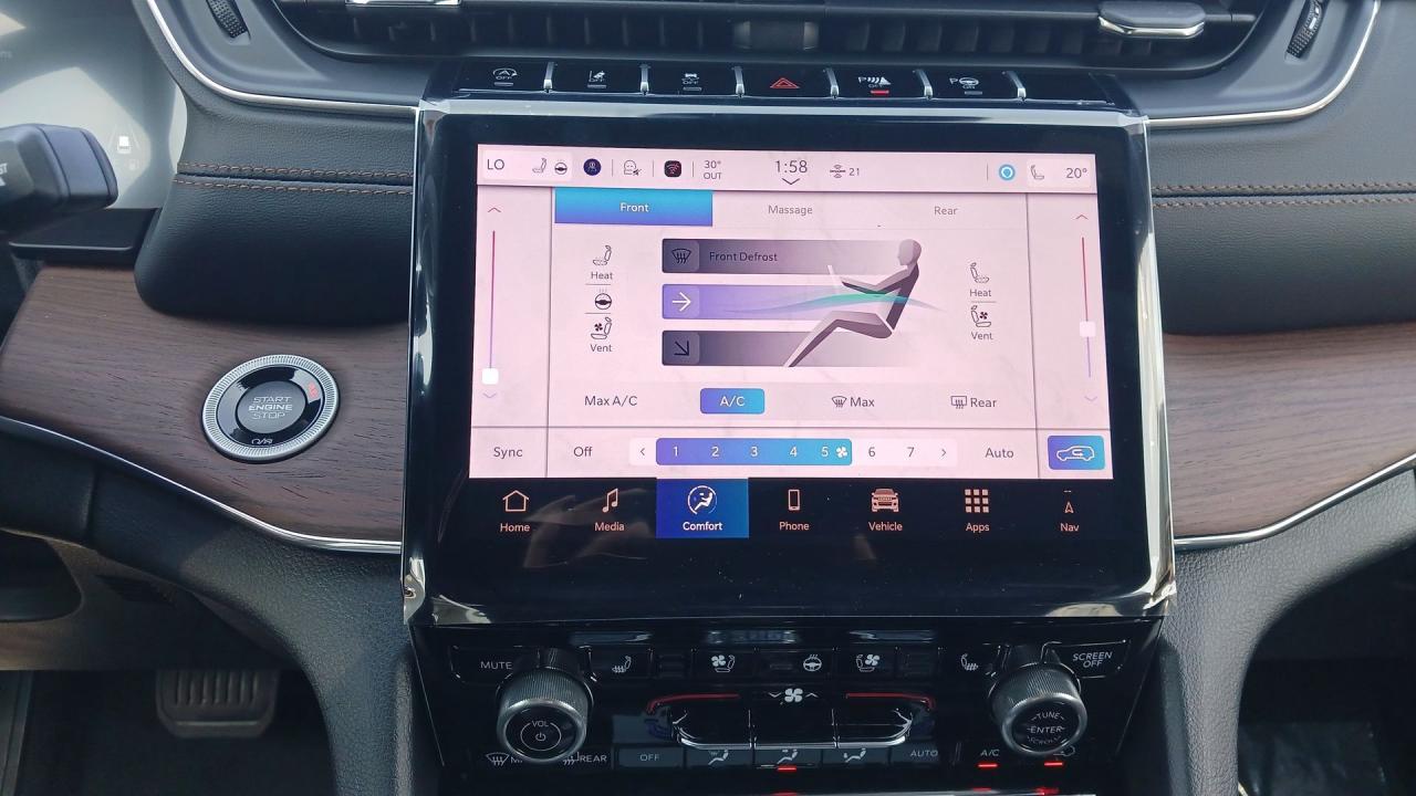 2025 Jeep Grand Cherokee Summit 4x4 Photo