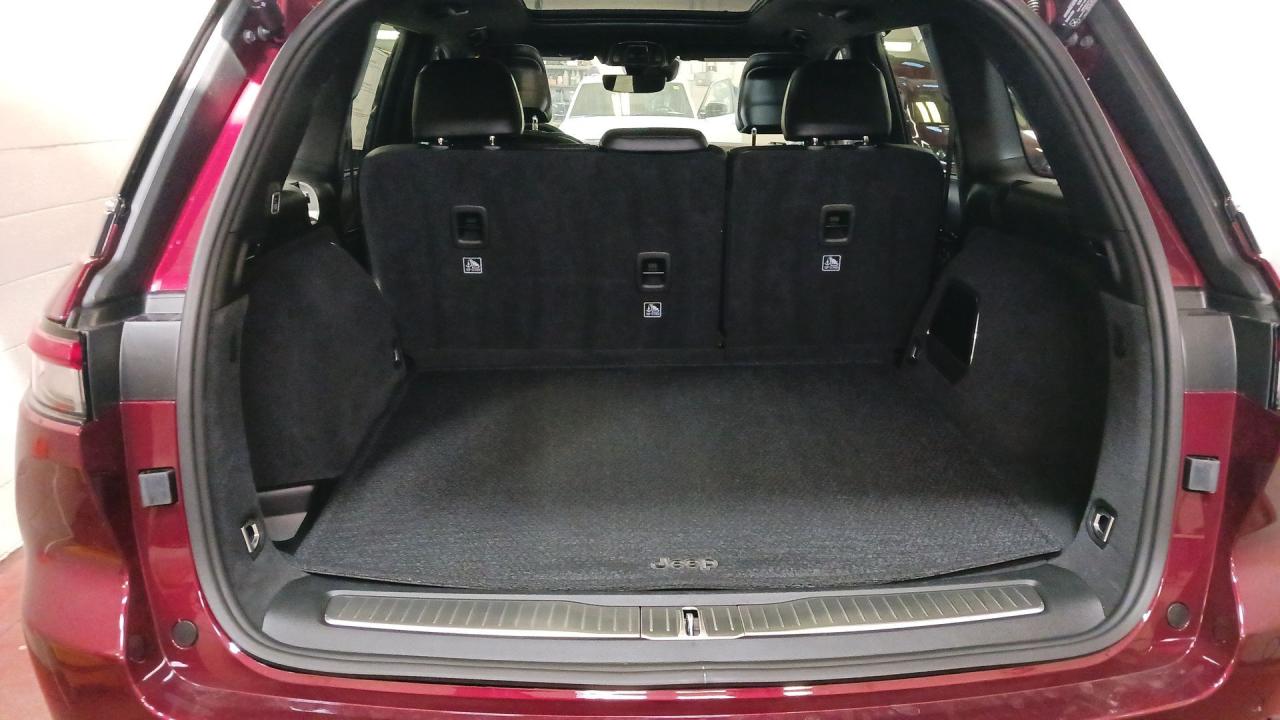 2025 Jeep Grand Cherokee Summit 4x4 Photo