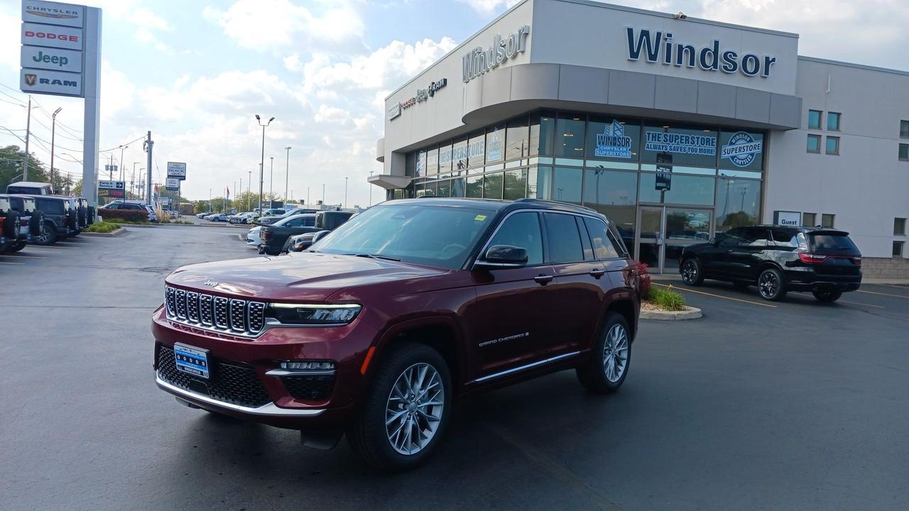 2025 Jeep Grand Cherokee Summit 4x4 Photo0