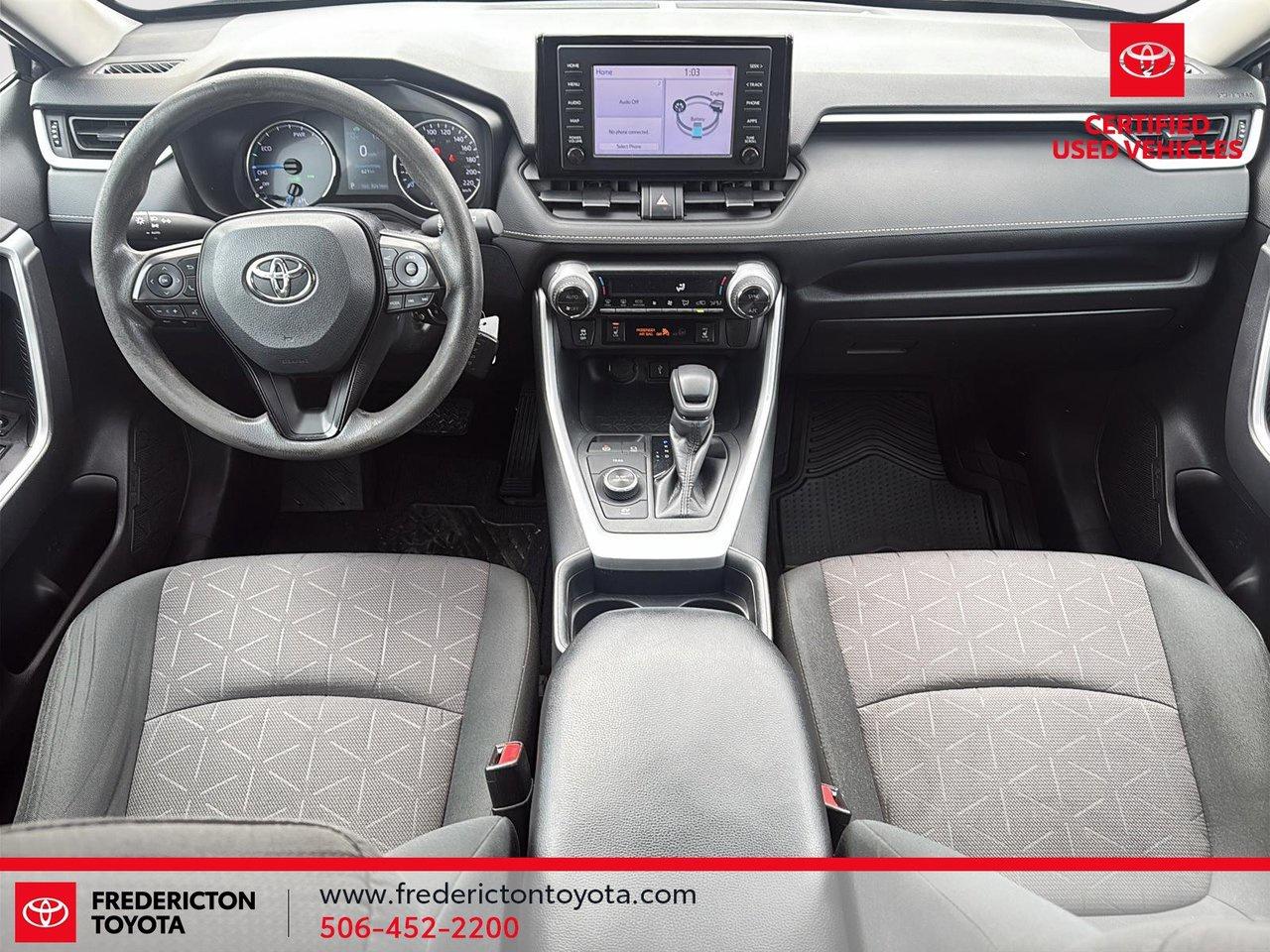 2020 Toyota RAV4 Hybrid LE Photo