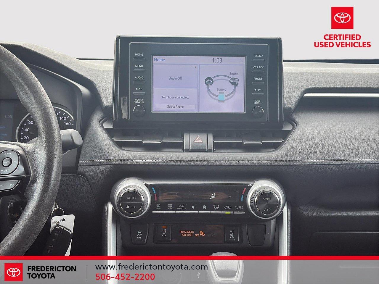 2020 Toyota RAV4 Hybrid LE Photo