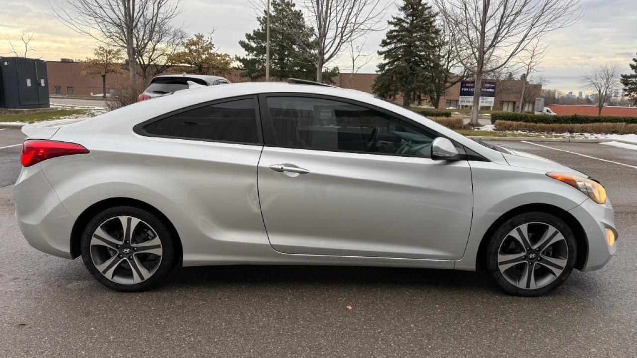 2013 Hyundai Elantra Coupe 2dr Coupe Automatic SE *Ltd Avail* Photo