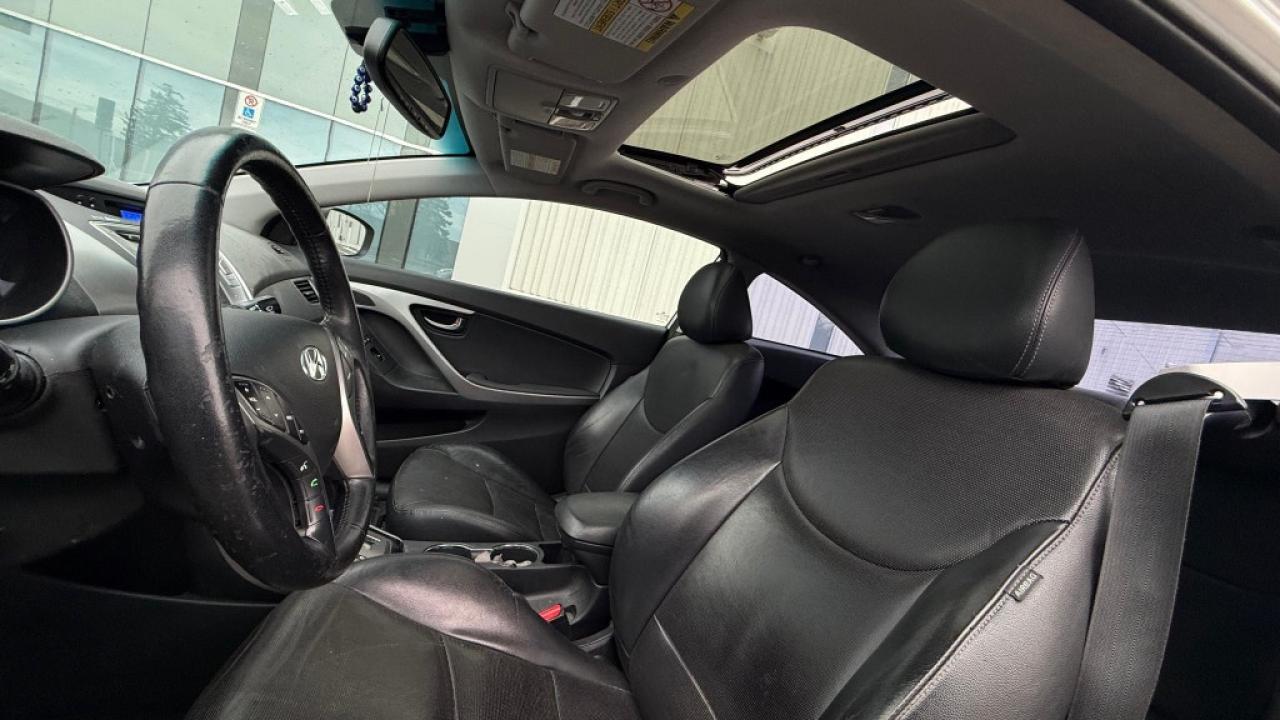 2013 Hyundai Elantra Coupe 2dr Coupe Automatic SE *Ltd Avail* Photo