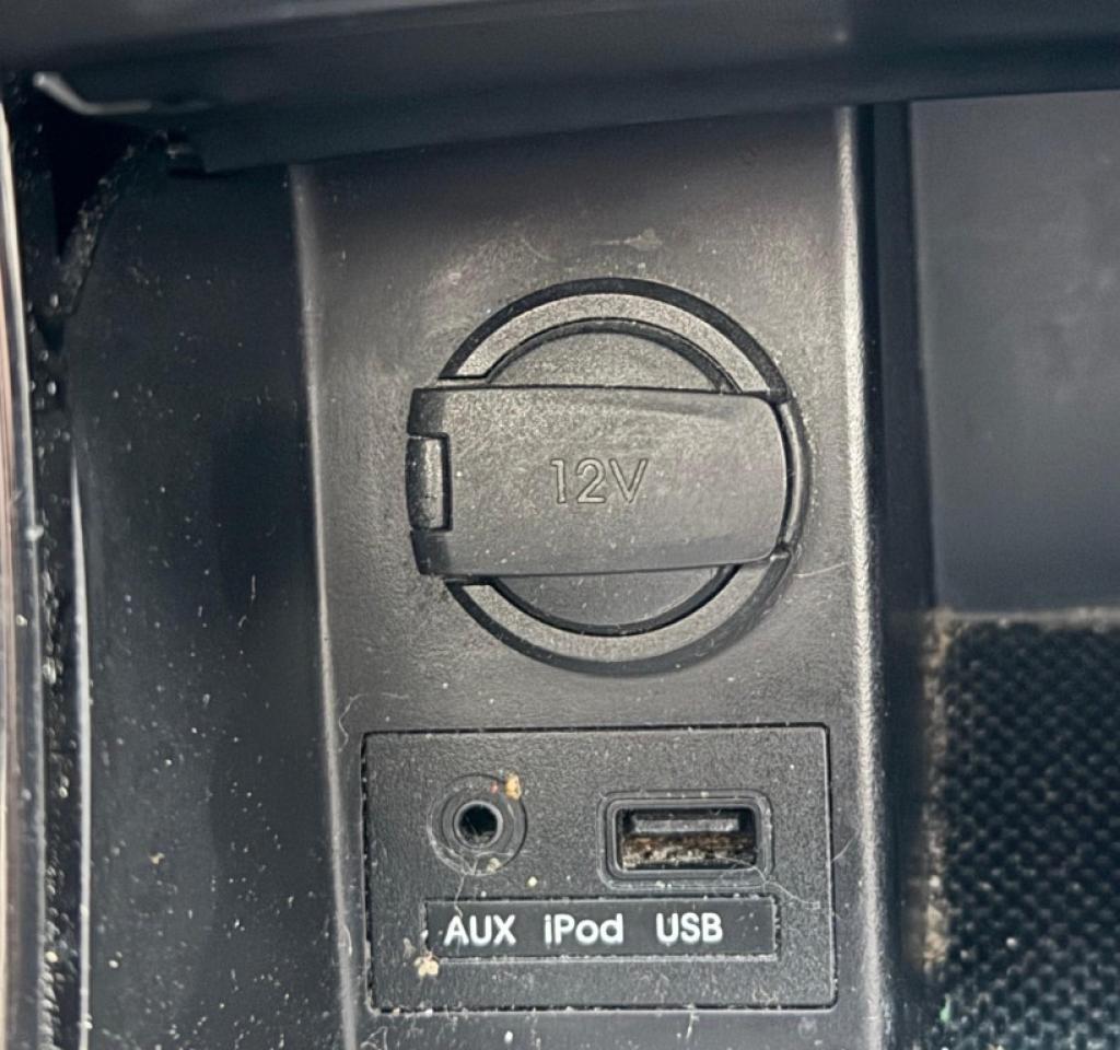 2013 Hyundai Elantra Coupe 2dr Coupe Automatic SE *Ltd Avail* Photo