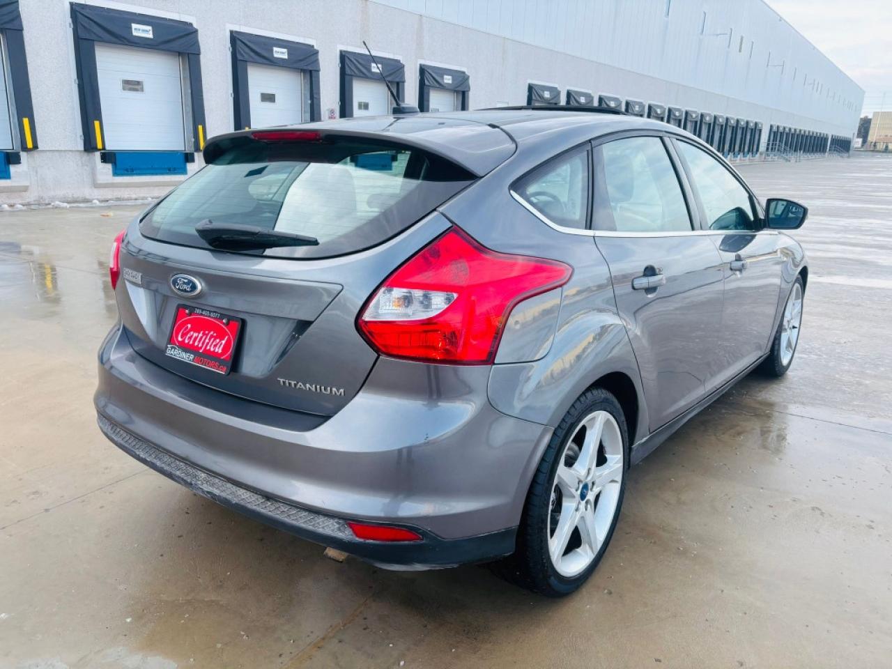 2012 Ford Focus Titanium 4dr Sedan Automatic Photo3