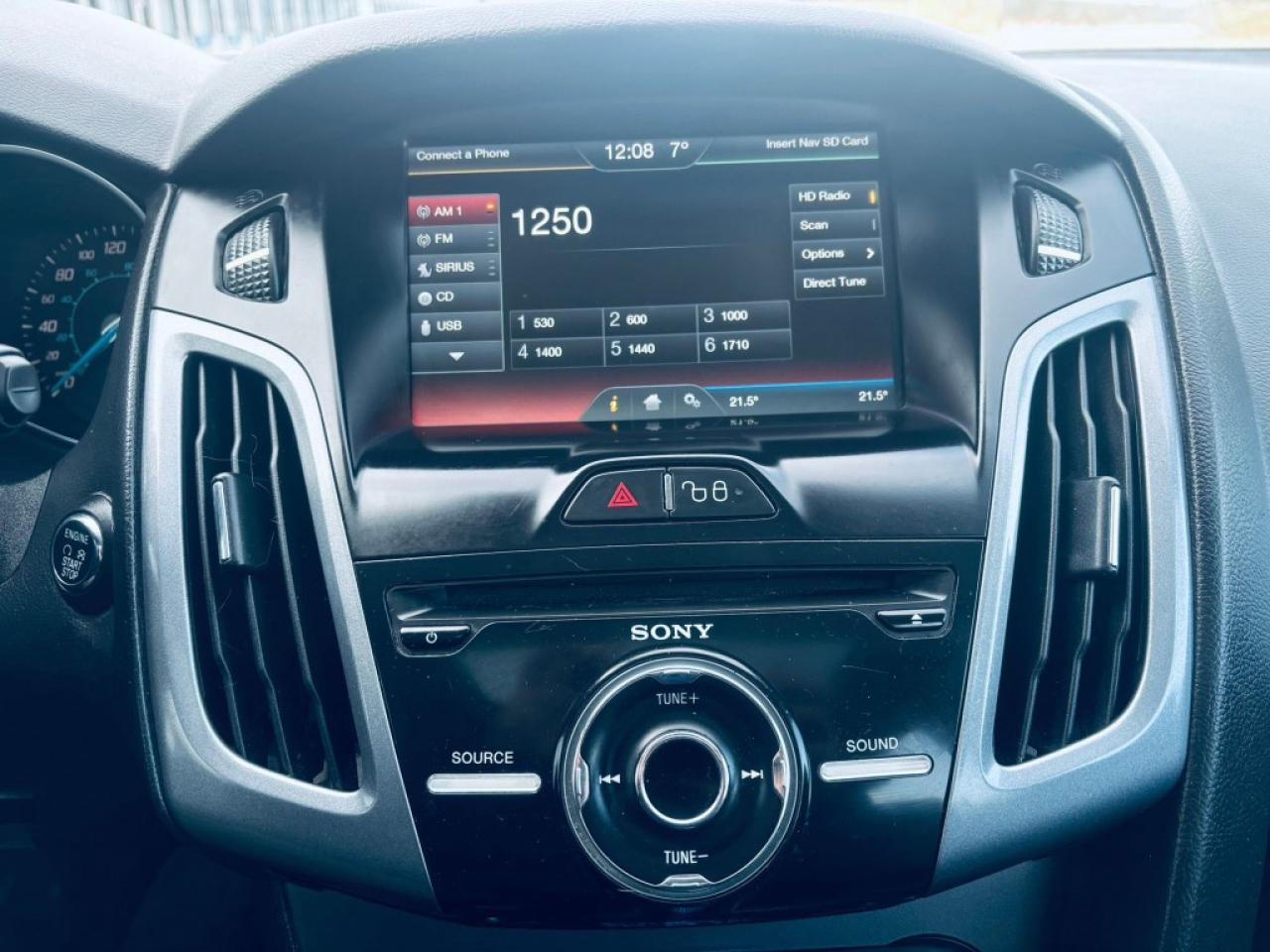 2012 Ford Focus Titanium 4dr Sedan Automatic Photo