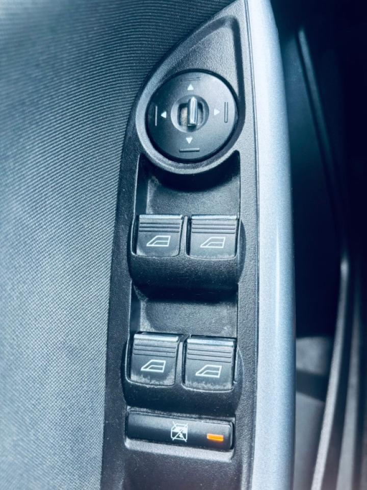 2012 Ford Focus Titanium 4dr Sedan Automatic Photo