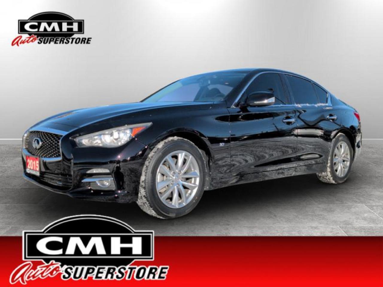 2015 Infiniti Q50 V6 AWD Photo