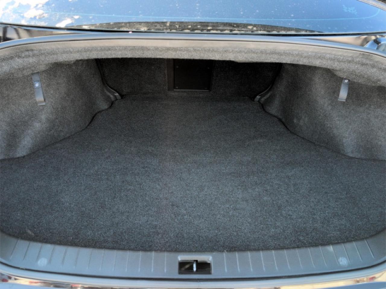 2015 Infiniti Q50 V6 AWD Photo