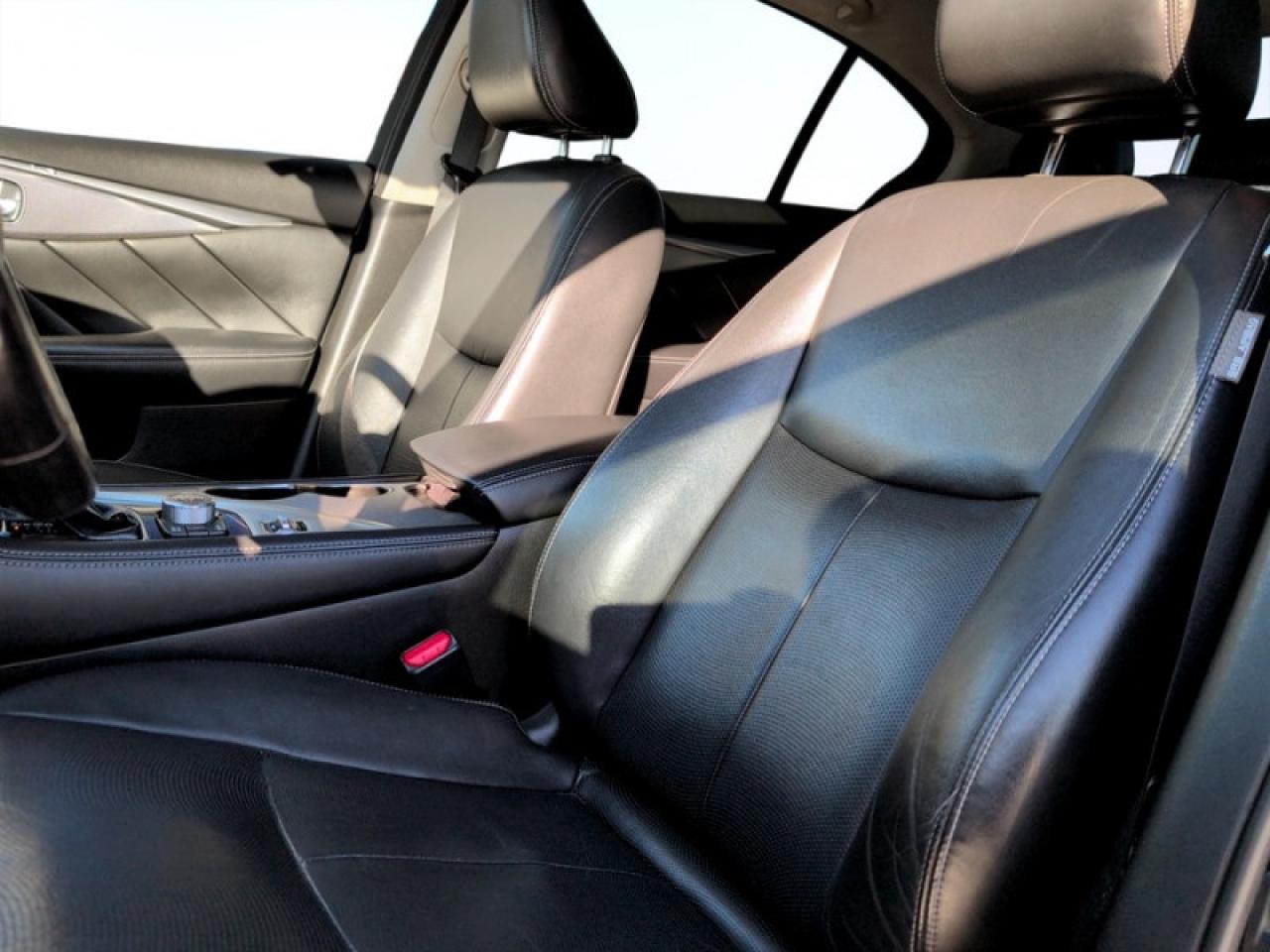 2015 Infiniti Q50 V6 AWD Photo