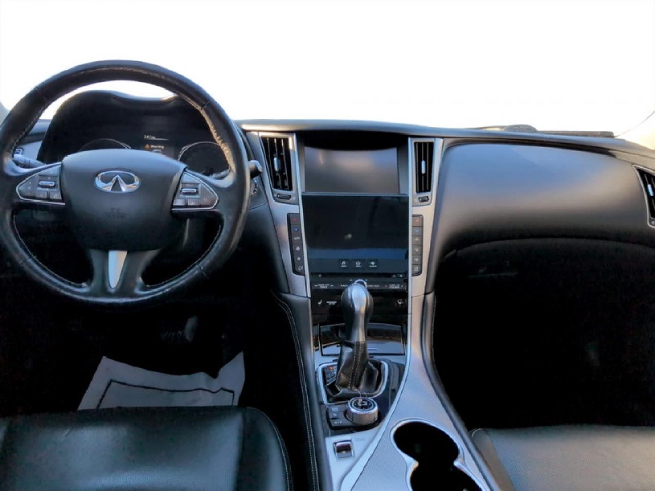 2015 Infiniti Q50 V6 AWD Photo