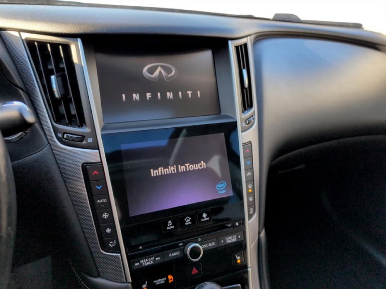 2015 Infiniti Q50 V6 AWD Photo