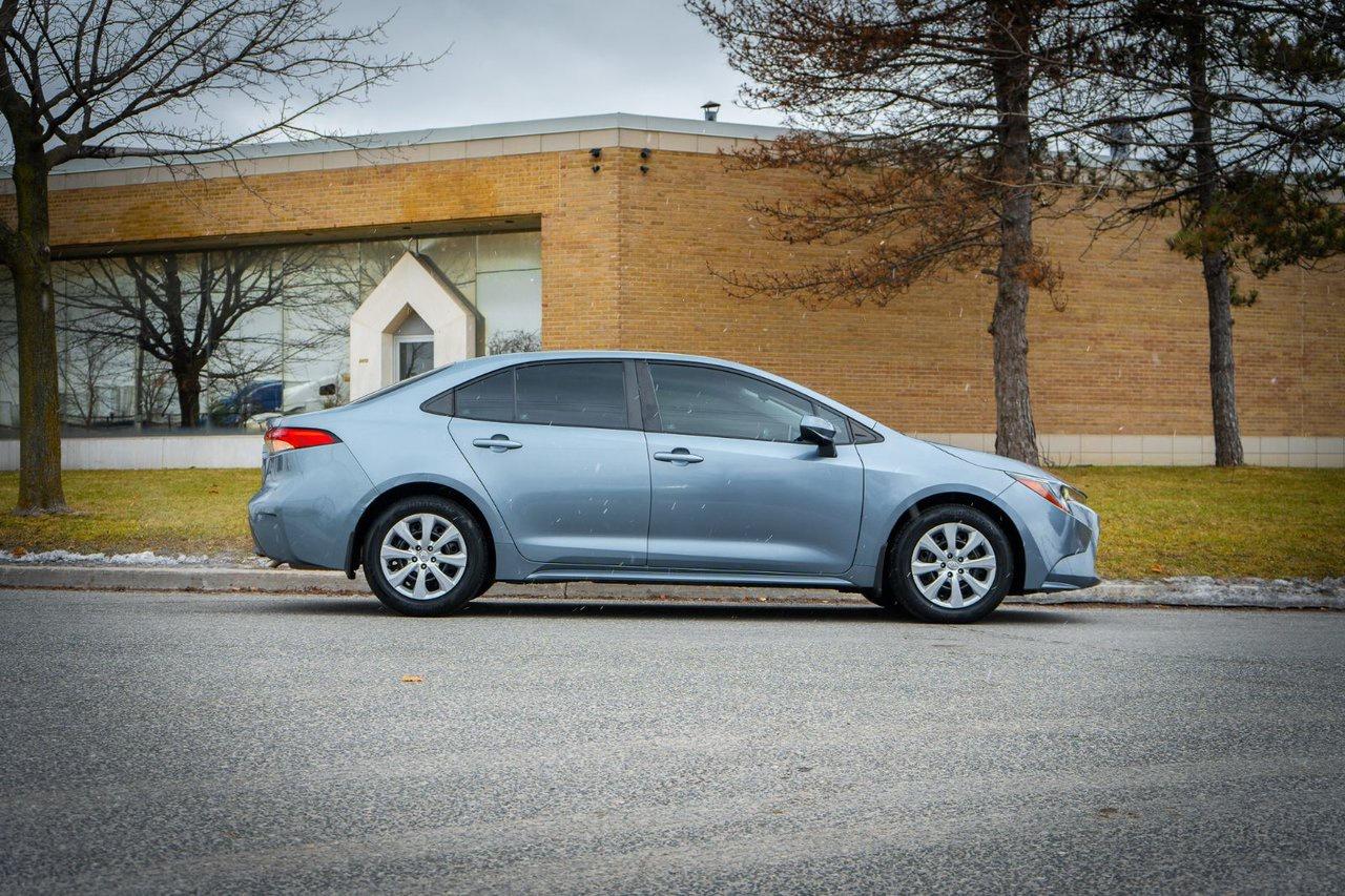 2020 Toyota Corolla LE Photo