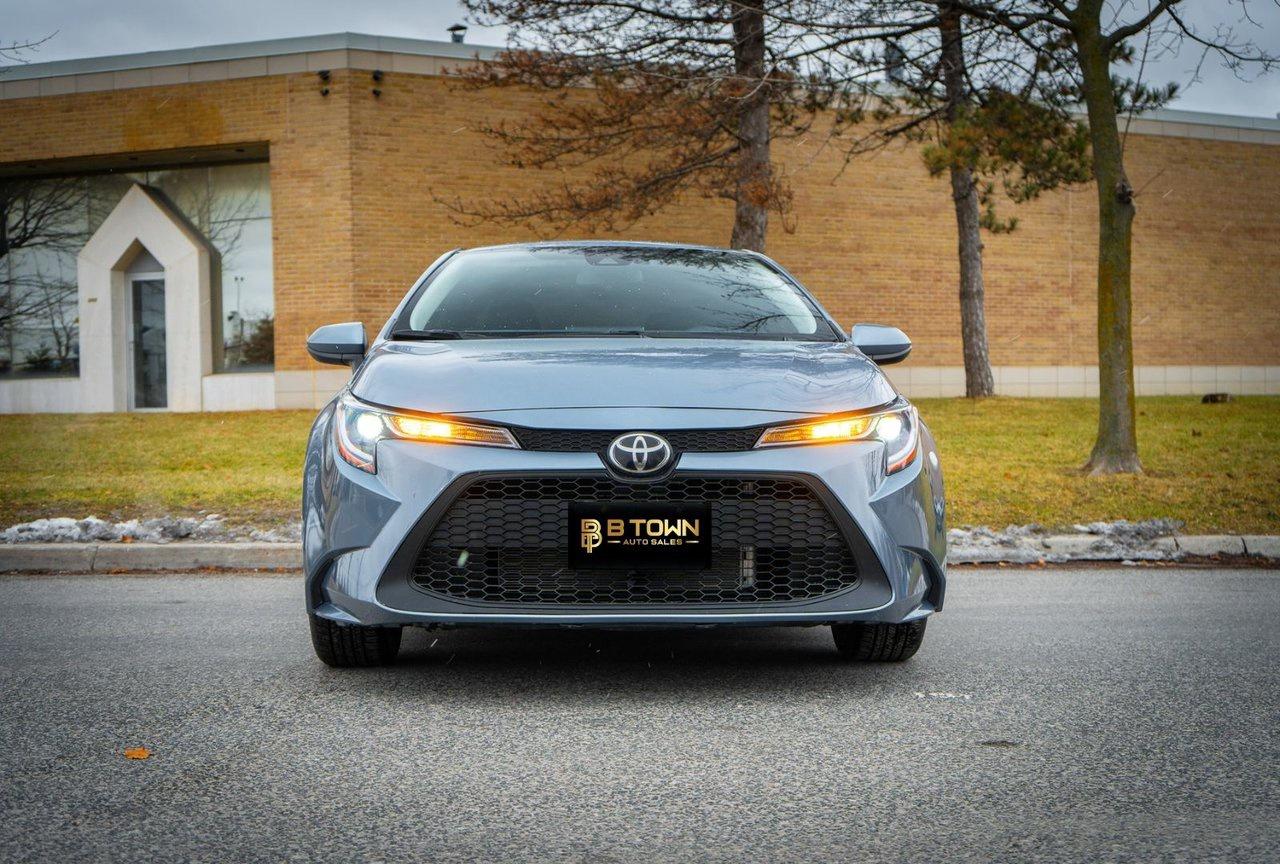 2020 Toyota Corolla LE Photo