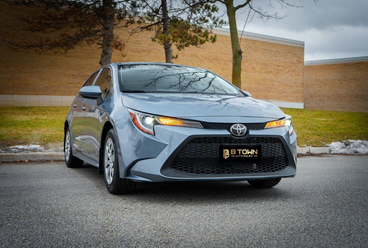 2020 Toyota Corolla LE Photo