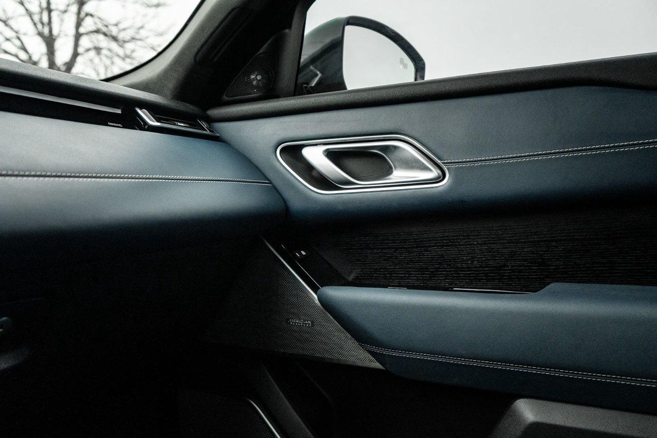 2023 Land Rover Range Rover Velar S Photo