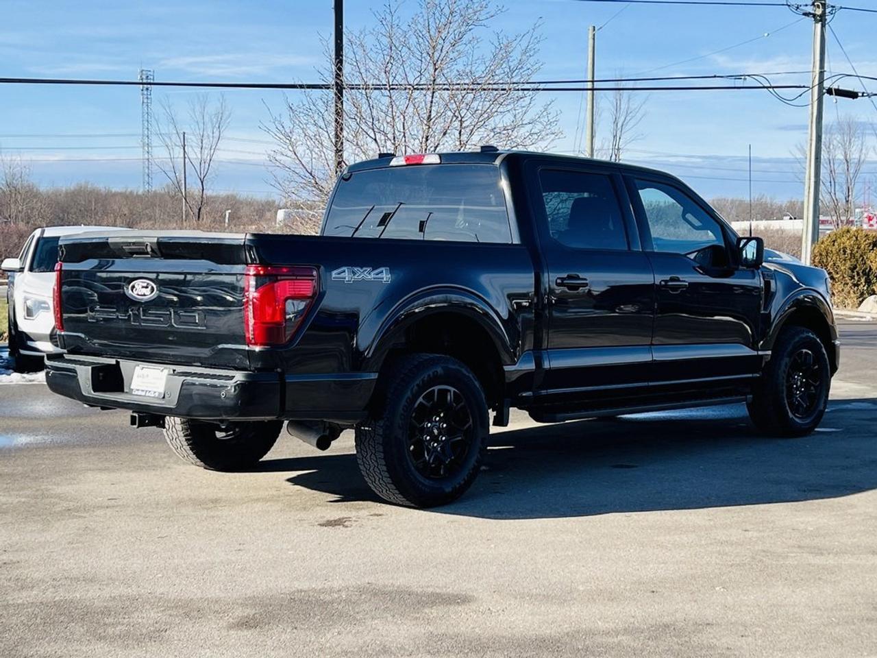 2024 Ford F-150 XLT Photo2