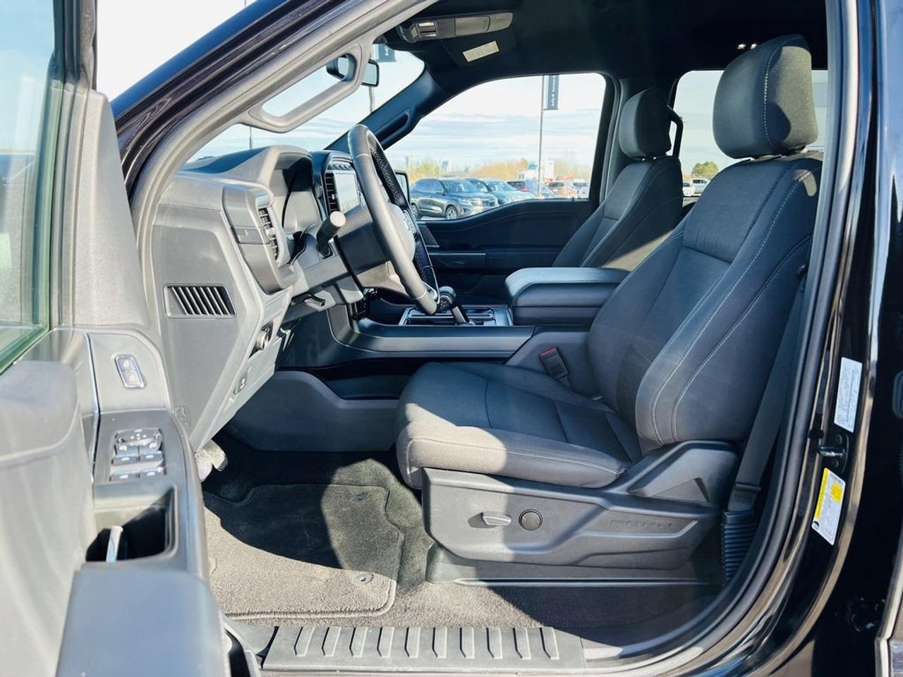 2024 Ford F-150 XLT Photo