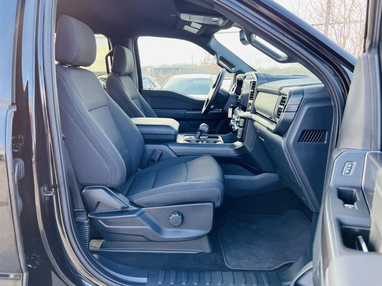 2024 Ford F-150 XLT Photo