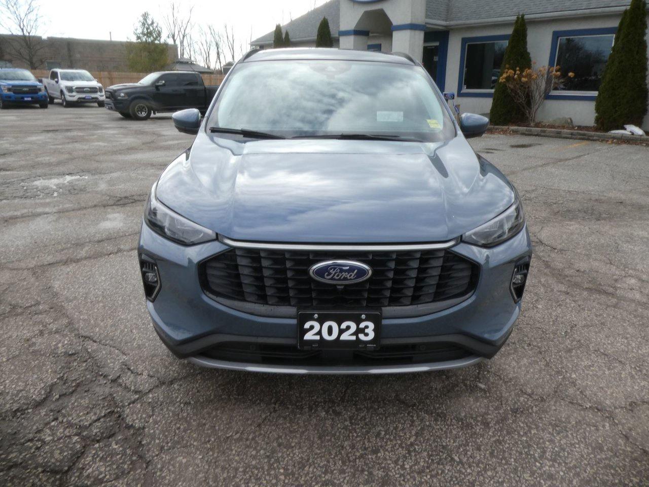 2023 Ford Escape PLATINUM PLATINUM Photo