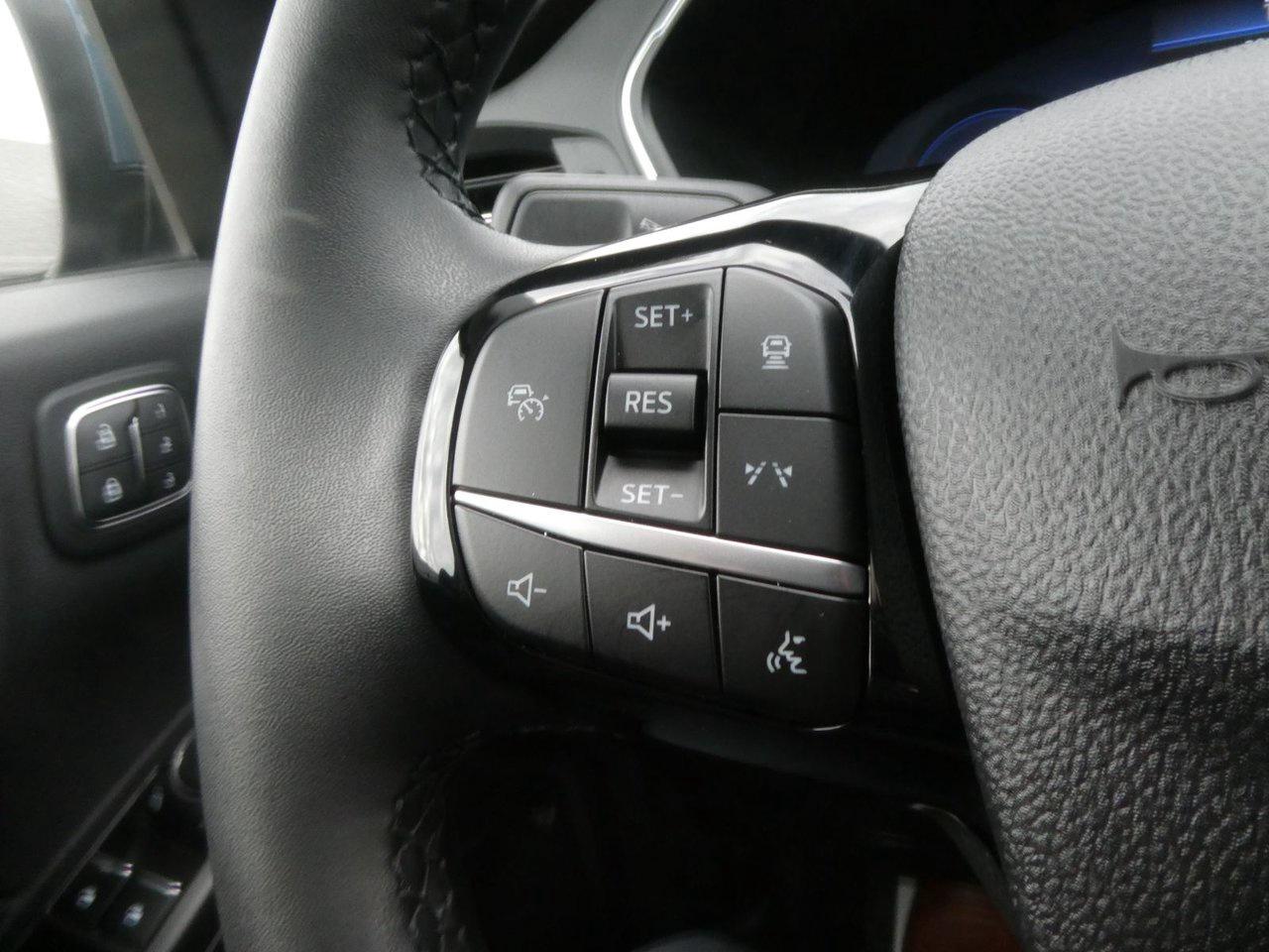 2023 Ford Escape PLATINUM PLATINUM Photo