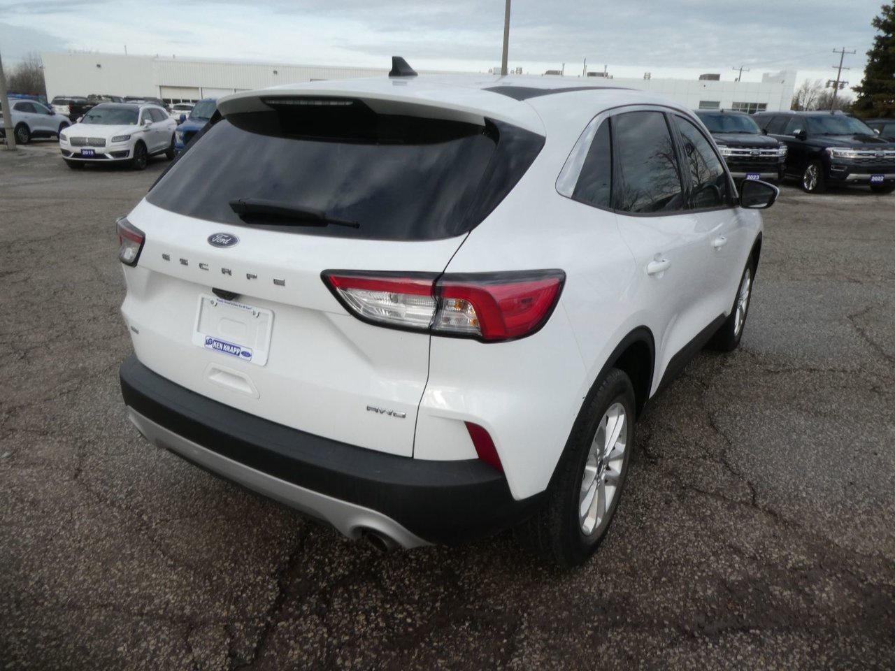 2021 Ford Escape SE SE Photo4