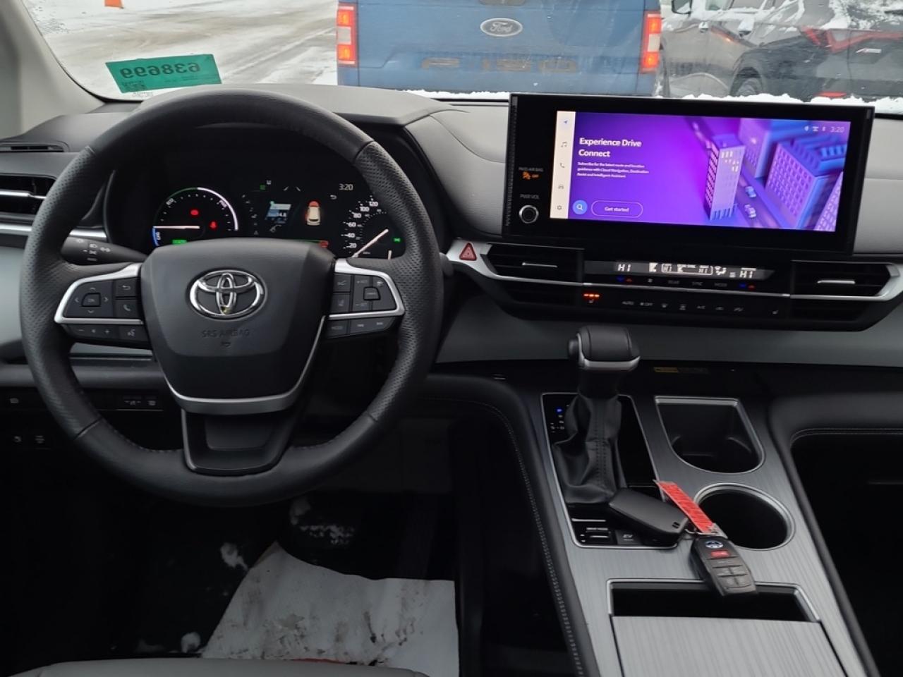 2025 Toyota Sienna XLE 8-Passenger  - Sunroof - $165.55 /Wk Photo