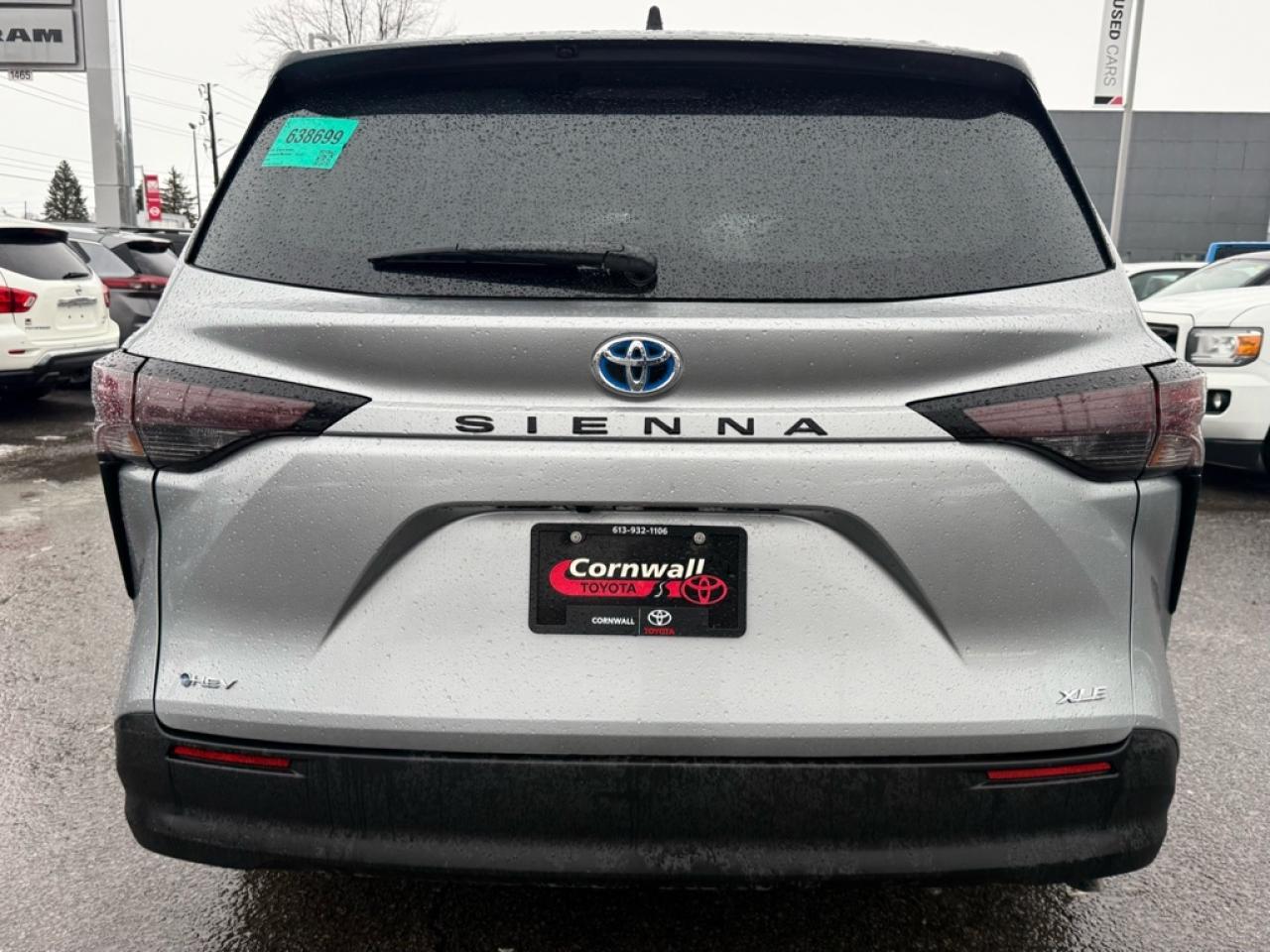 2025 Toyota Sienna XLE 8-Passenger  - Sunroof - $165.55 /Wk Photo