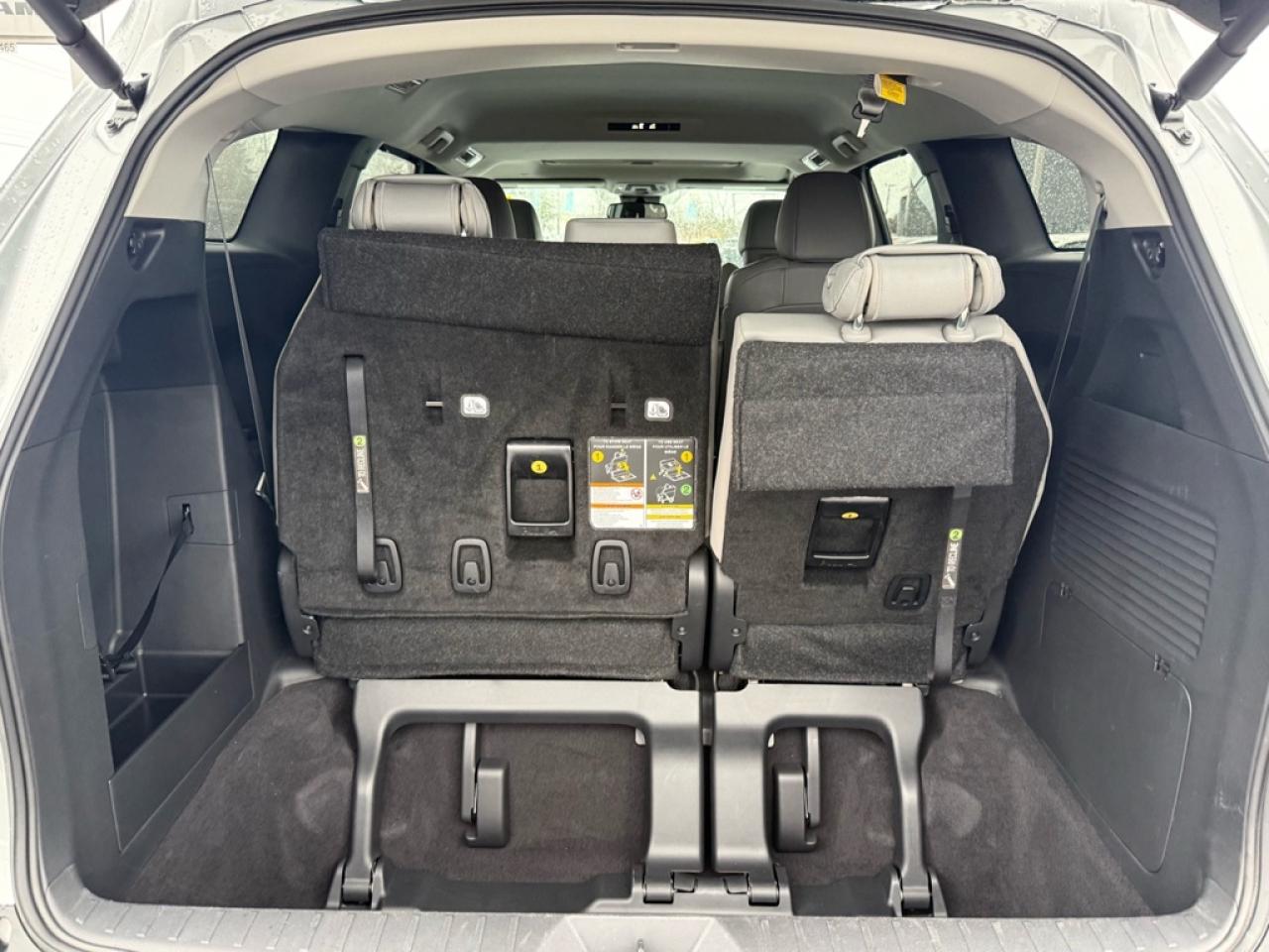 2025 Toyota Sienna XLE 8-Passenger  - Sunroof - $165.55 /Wk Photo