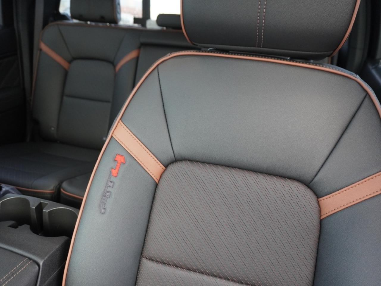 2026 GMC Canyon AT4  - Leather Seats Photo