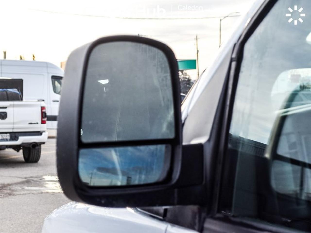 2024 Chevrolet Express Cargo Van RWD 2500 135" Backup Camera Air condition Photo