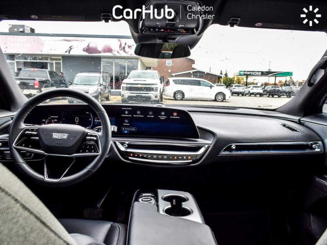 2024 Cadillac LYRIQ Tech 33"Display Glass Roof w/Power Sahade Blind Spot R-Start Photo