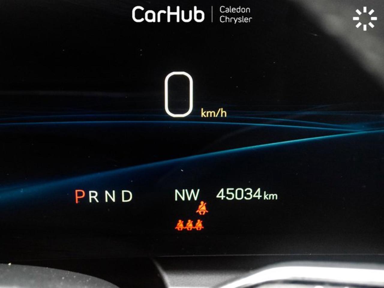 2024 Cadillac LYRIQ Tech 33"Display Glass Roof w/Power Sahade Blind Spot R-Start Photo