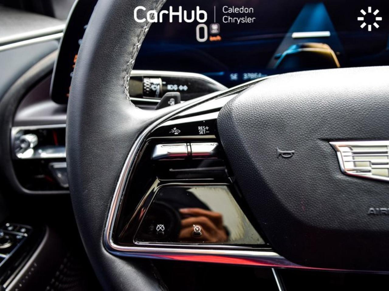 2024 Cadillac LYRIQ Tech 33"Display Glass Roof w/Power Sahade Blind Spot R-Start Photo