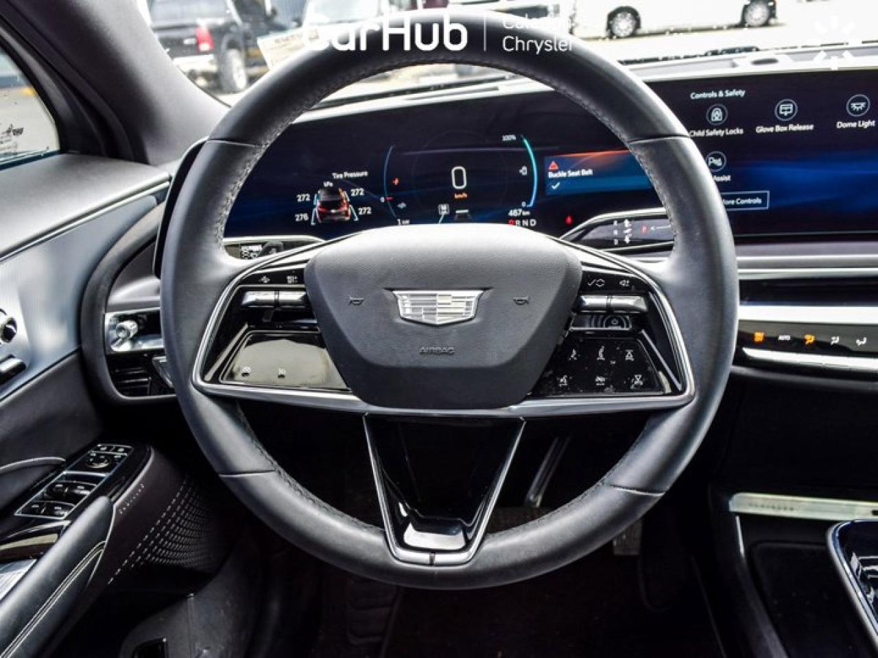 2024 Cadillac LYRIQ Tech 33"Display Glass Roof w/Power Sahade Blind Spot R-Start Photo