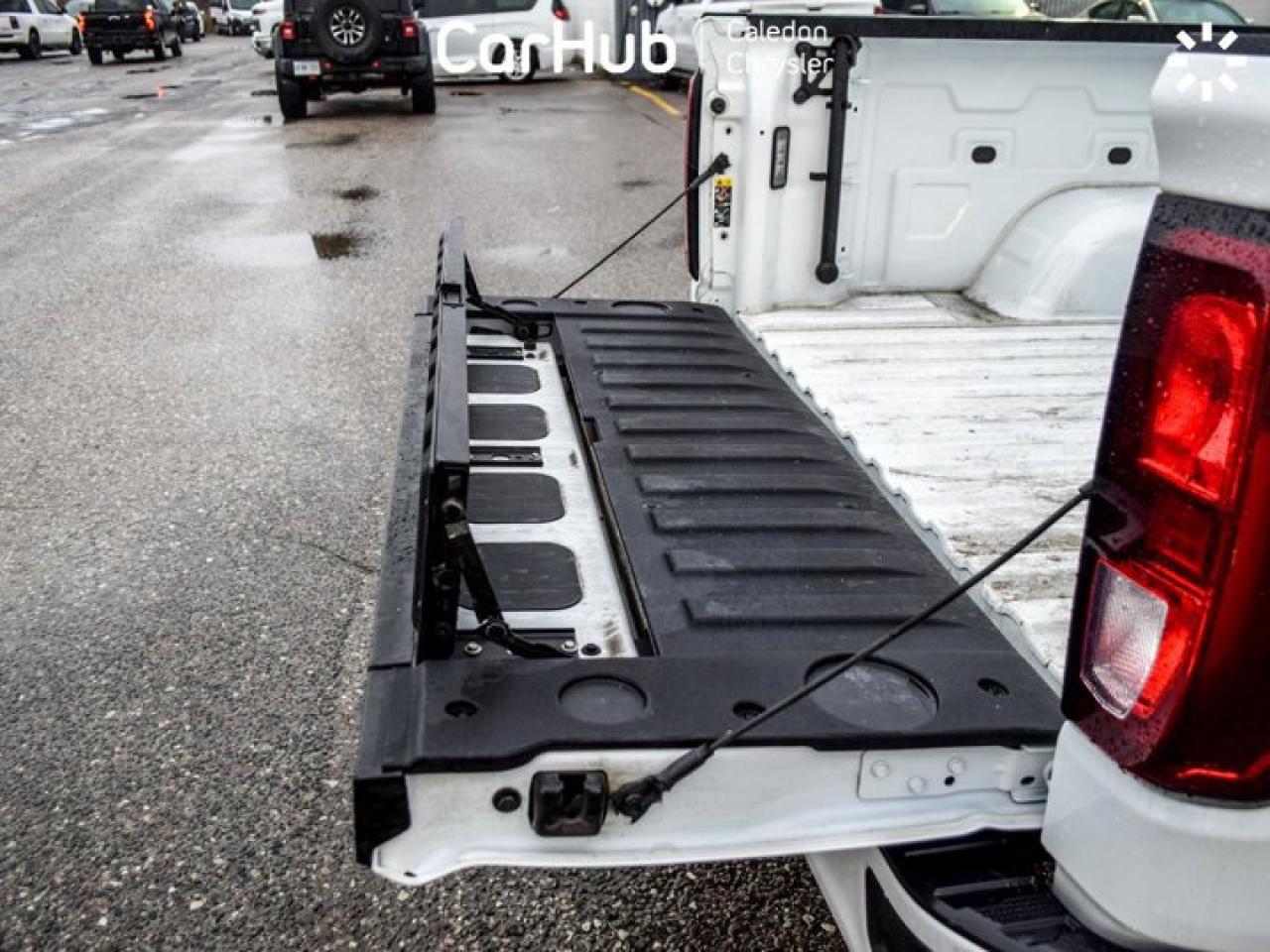 2023 GMC Sierra 1500 Elevation 4WD Crew Cab 147" 5.3L Multi Pro Tailgate 13.4"Display Photo