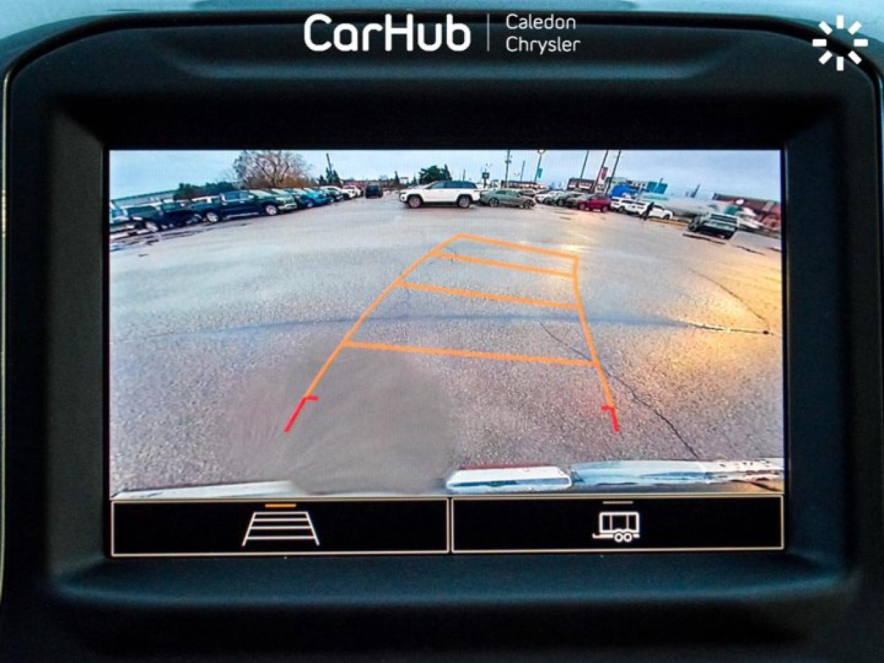 2023 GMC Sierra 1500 Pro 4WD Crew Cab 147'' 6 Passenger Backup Camera Bluetooth Photo