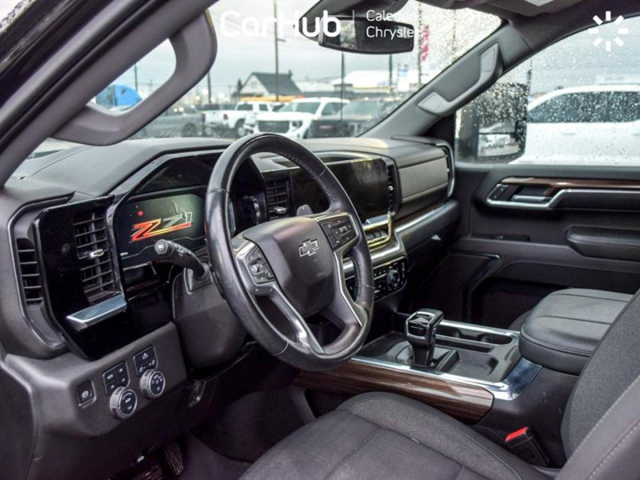 2023 Chevrolet Silverado 1500 RST4WD Crew Cab 157" 6.2L MultiPro Tailgate  5 passengers with captain chair Photo