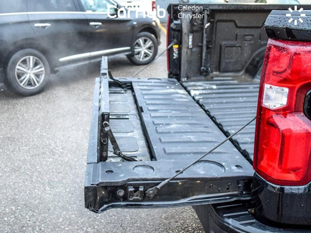 2023 Chevrolet Silverado 1500 RST4WD Crew Cab 157" 6.2L MultiPro Tailgate  5 passengers with captain chair Photo