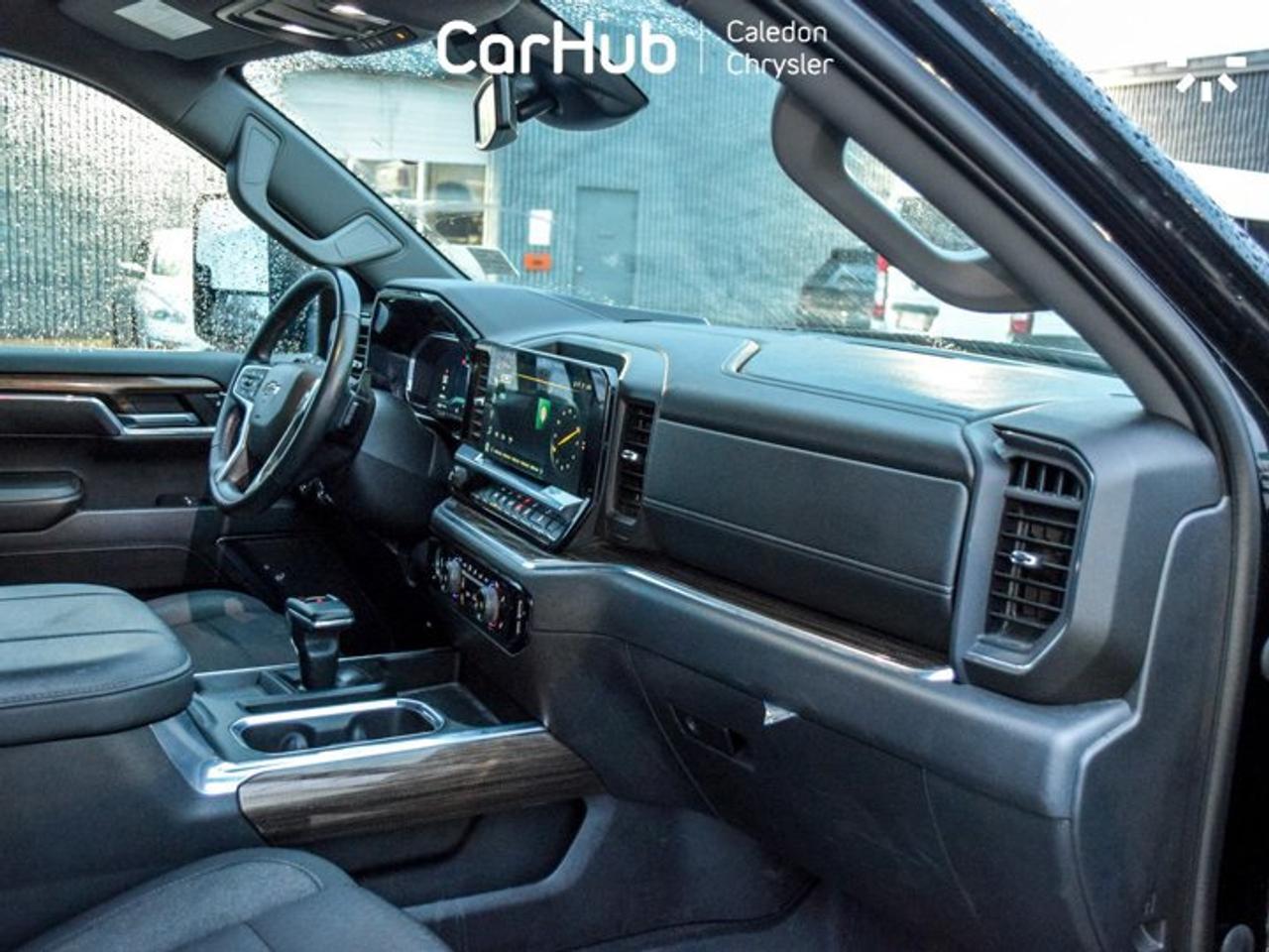 2023 Chevrolet Silverado 1500 RST4WD Crew Cab 157" 6.2L MultiPro Tailgate  5 passengers with captain chair Photo