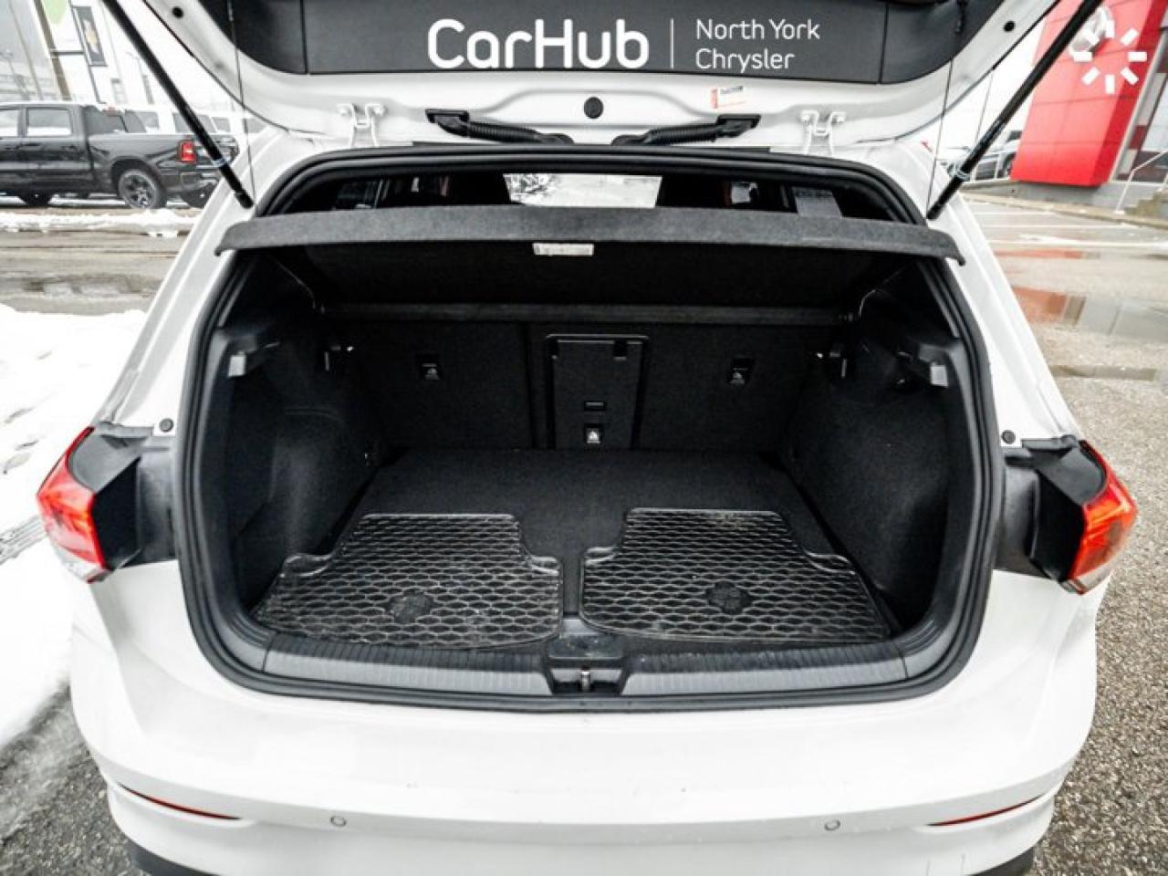 2023 Volkswagen Golf GTI Autobahn DSG Lane Assist Side Assist Navi ACC Front Assist Photo