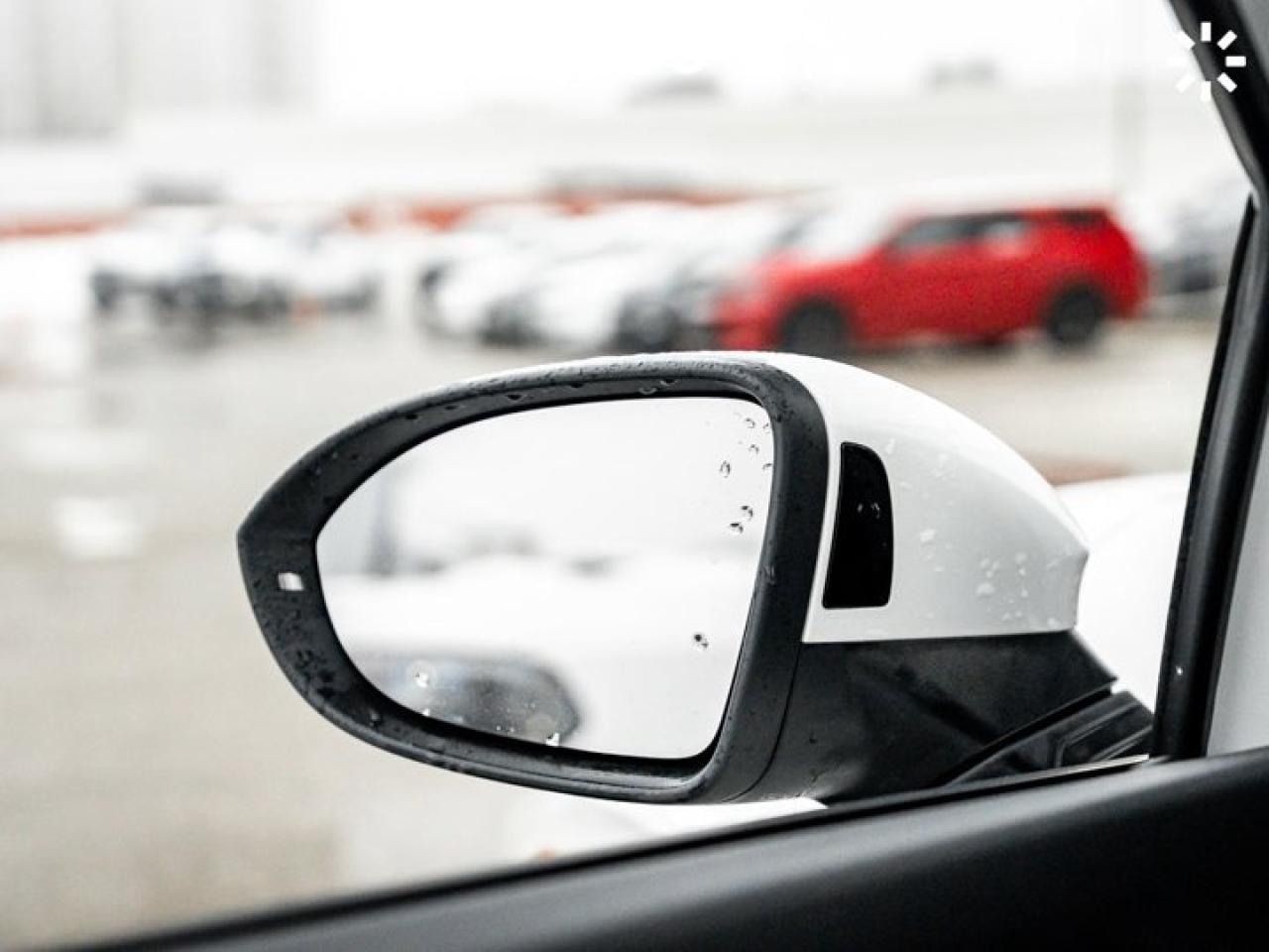 2023 Volkswagen Golf GTI Autobahn DSG Lane Assist Side Assist Navi ACC Front Assist Photo