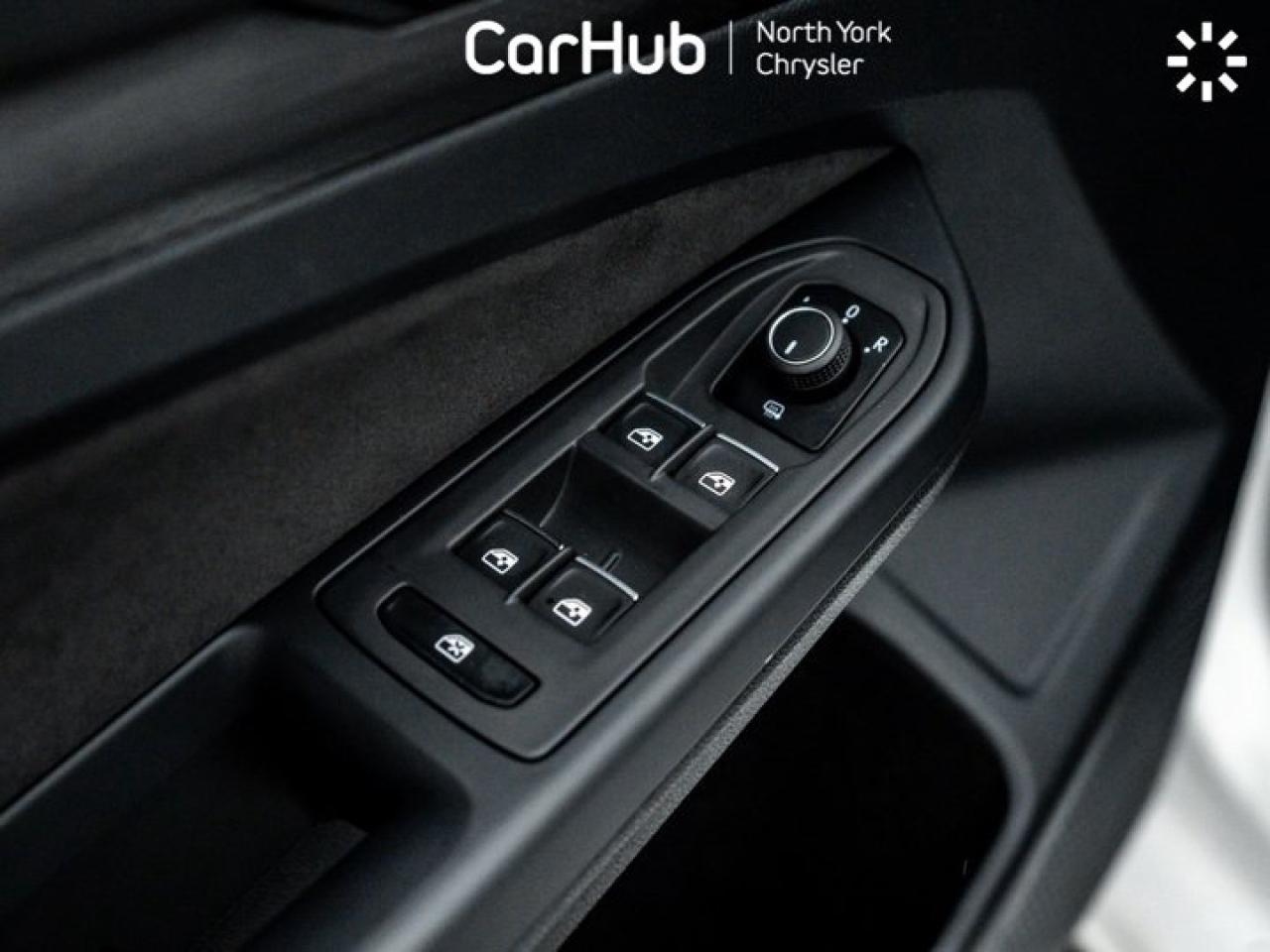 2023 Volkswagen Golf GTI Autobahn DSG Lane Assist Side Assist Navi ACC Front Assist Photo